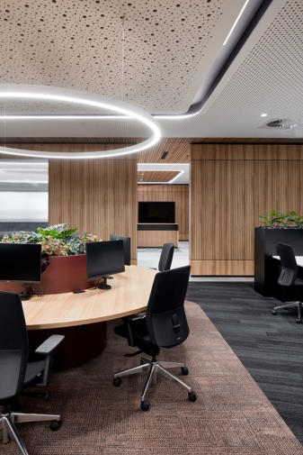 Crest Interiors - Decor Systems Office & Showroom Fitout Sydney